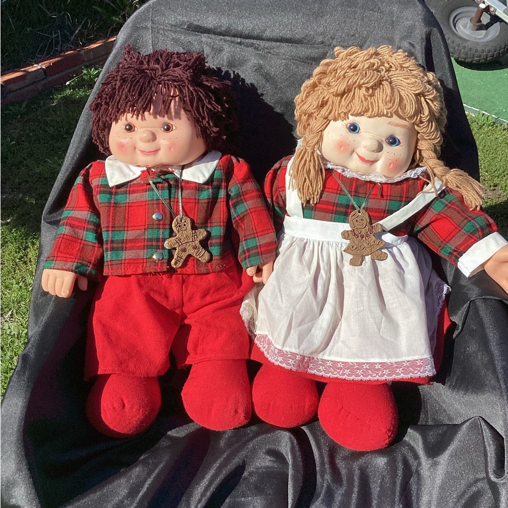 House of Lloyd Vintage 1993 Christmas Dolls Heather & Glen Set